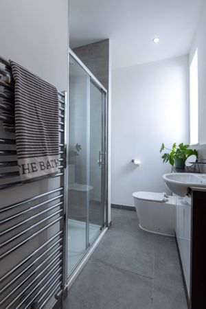 Bed 4 En Suite- click for photo gallery